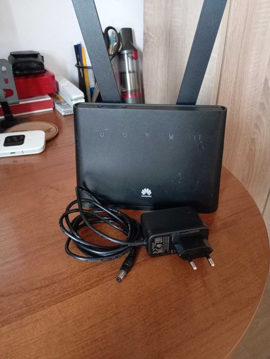 4G рутер Huawei отключен за SIM карти на всички оператори