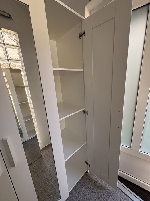 Dulap Ikea cu trei usi