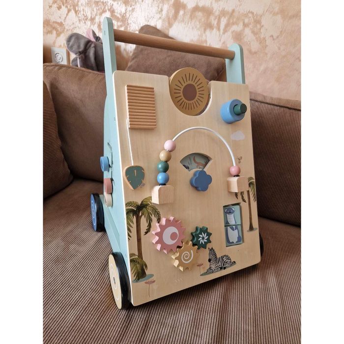 Дървена играчка за прохождане