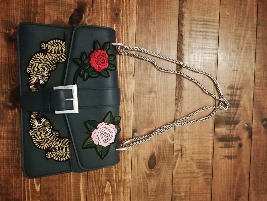 Дамски кожени чанти