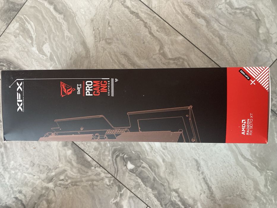 Vând placă grafica AMD RADEON RX9070XT
