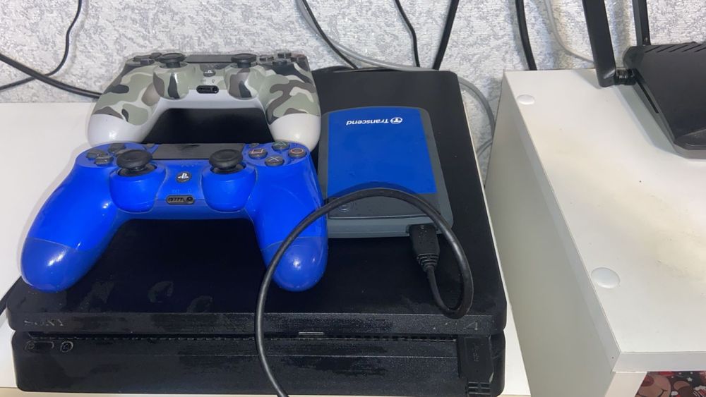 Приставка Playstaition 4