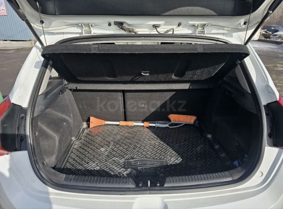 Продам KIA ceed 2013