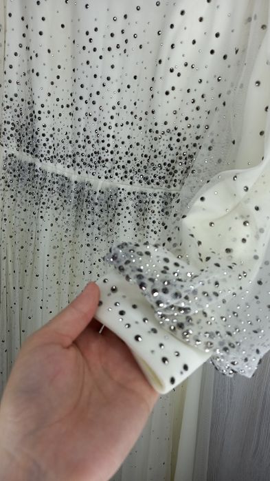 Vecherniy koylak juda chiroyli