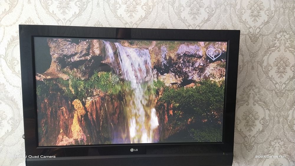 Продается телевизор LG 42 дюйма 106 см