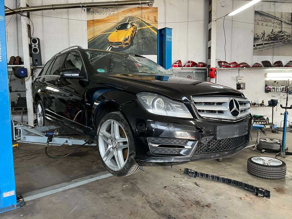 Мерцедес части C350 c300 W204 AMG