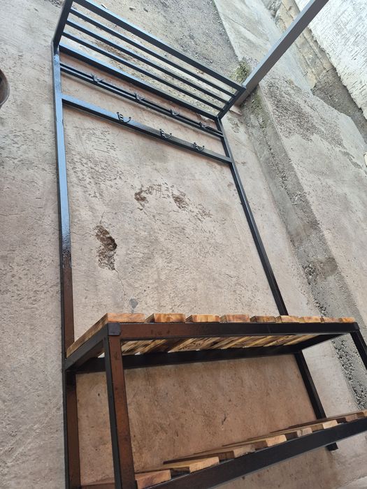 Мебель,прихожая,из металла