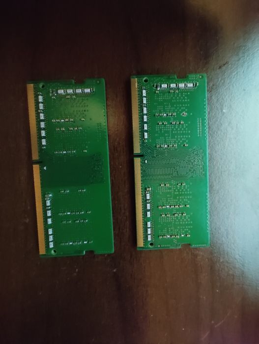 Kit DDR4 pentru Laptop 2x4 la 2400