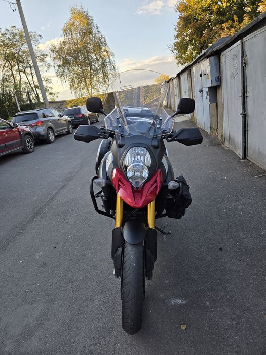 Suzuki v strom 1000