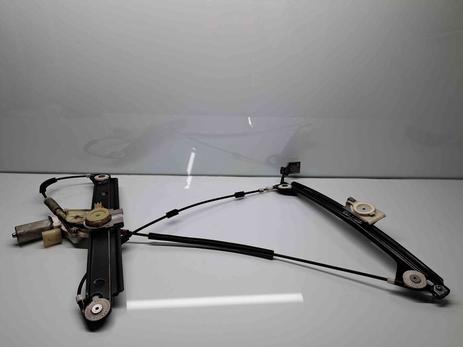 Macara electrica geam dreapta fata Bmw 1 cabriolet (E88) [Fabr 2008-20