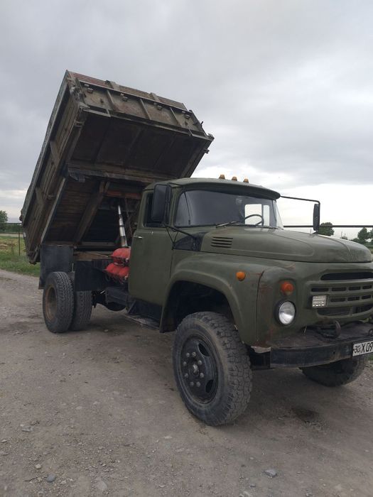 Zil 130 selxoz sotiladi