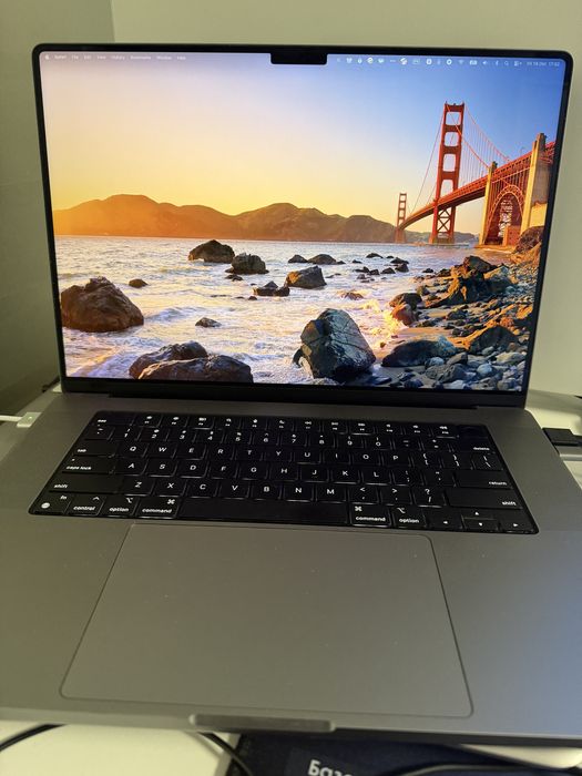 Apple MacBook Pro 16 M1 MAX/64GB/2TB