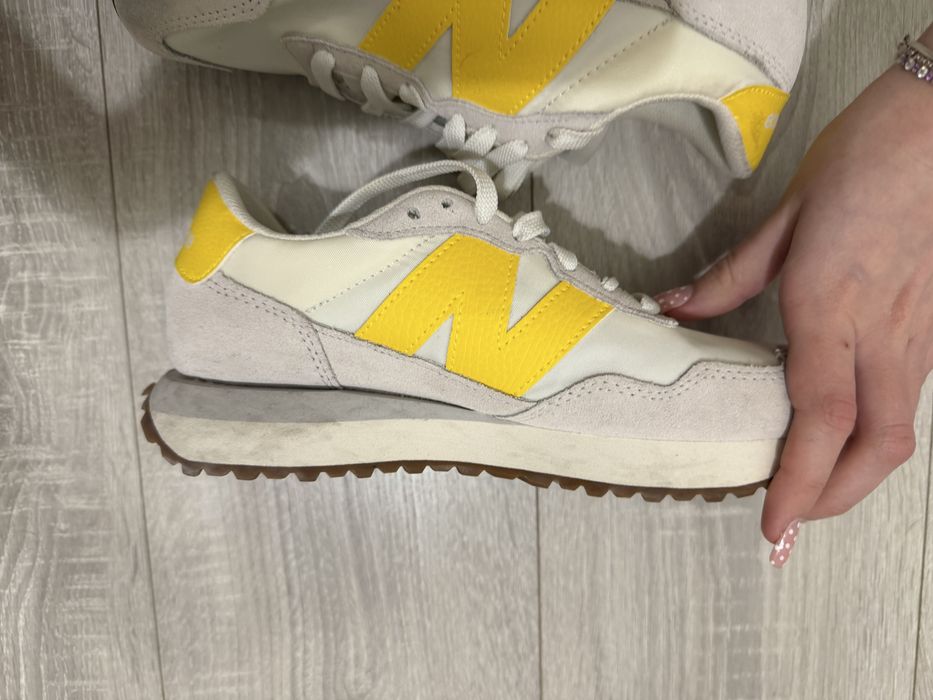 adidasi new balance marimea 39