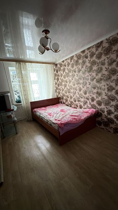 Продаётся 2 комн улучш. Строитель