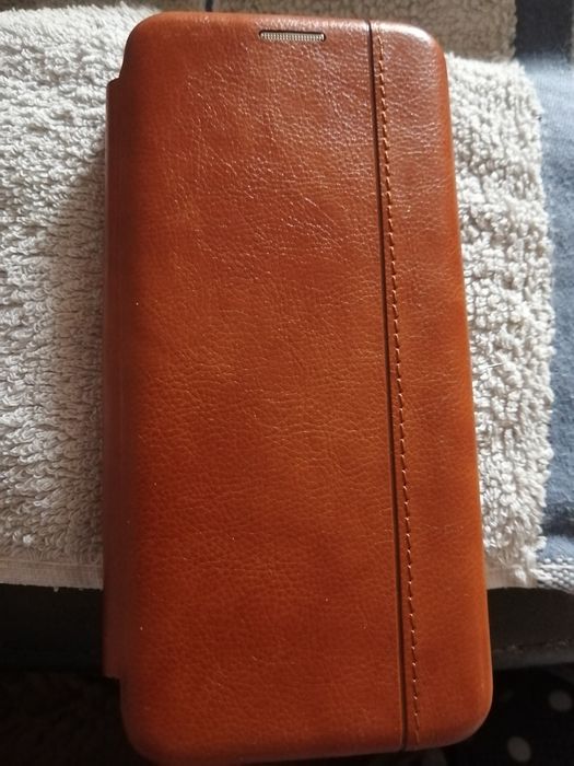 Продам чехол для s8.