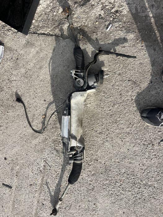 Влектрическа рейка за Audi A3 2010-