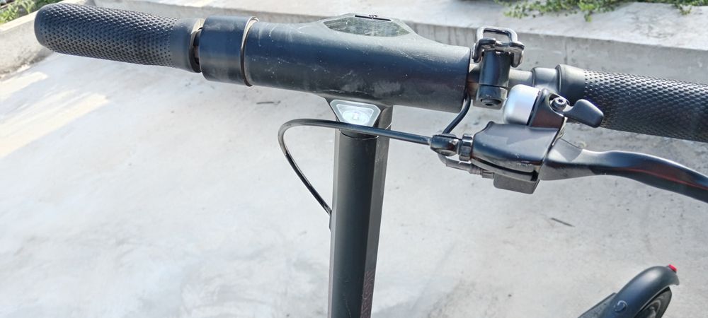 Самокат электрический HoverBot GT1