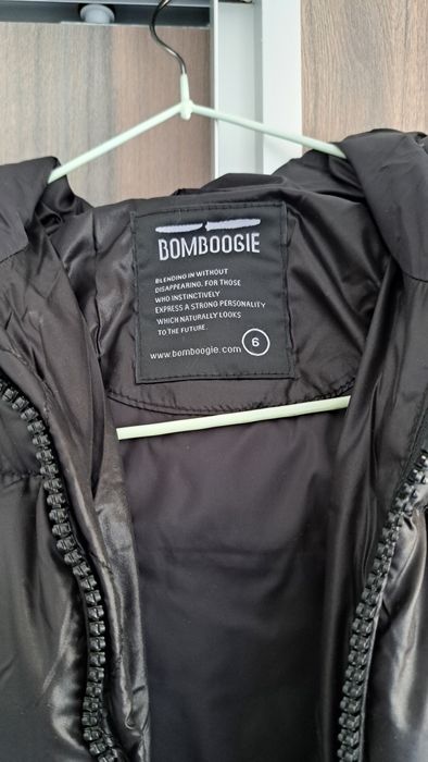 Geaca Bomboogie pt fete 6 ani!