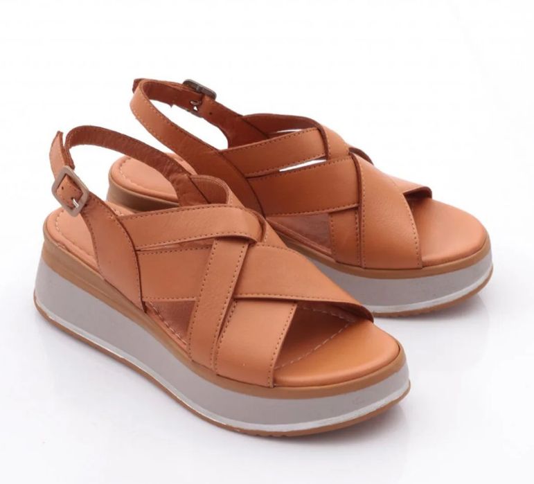 Sandale comode din piele preț real in magazin este de 123 lei..