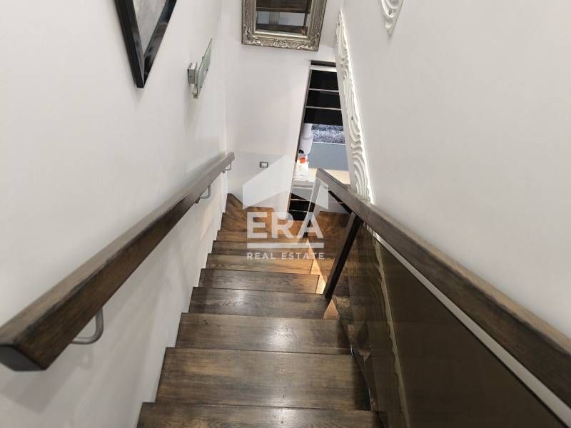 Продава се Многостаен апартамент в Хасково, Дружба 1 - 150 кв.м за 1454 €/кв.м - Снимка #10