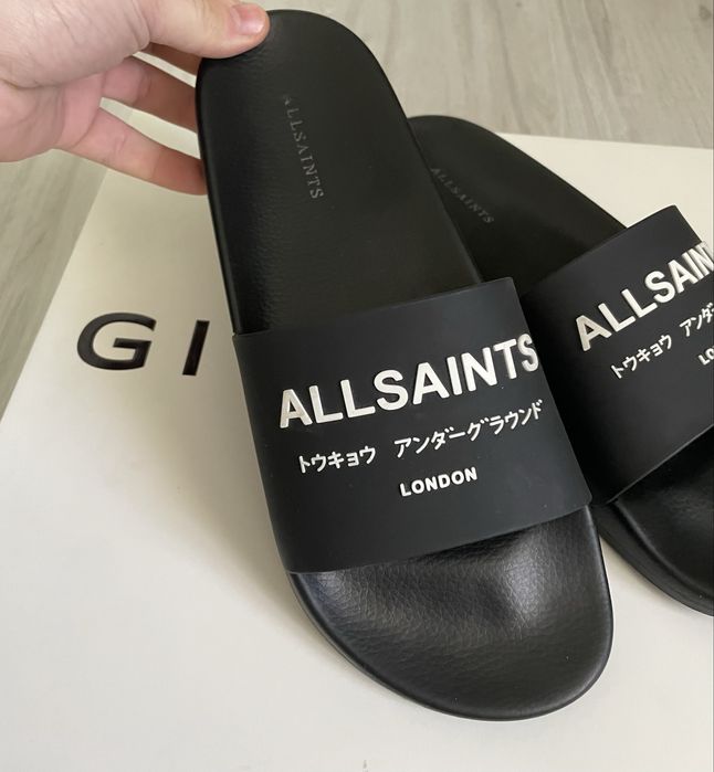 Papuci All Saints ca noi!