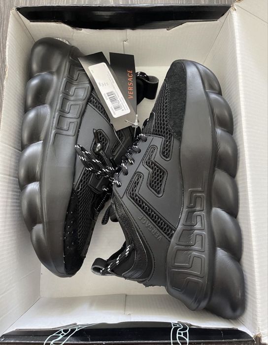 Versace Chain reaction
