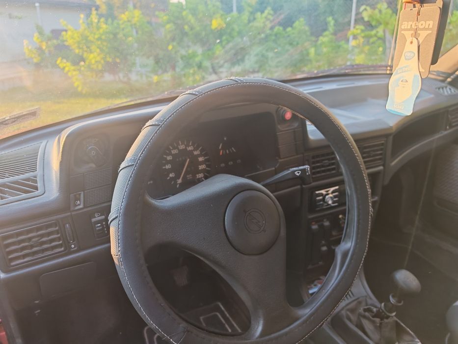 Opel Kadett E 1.4 моно
