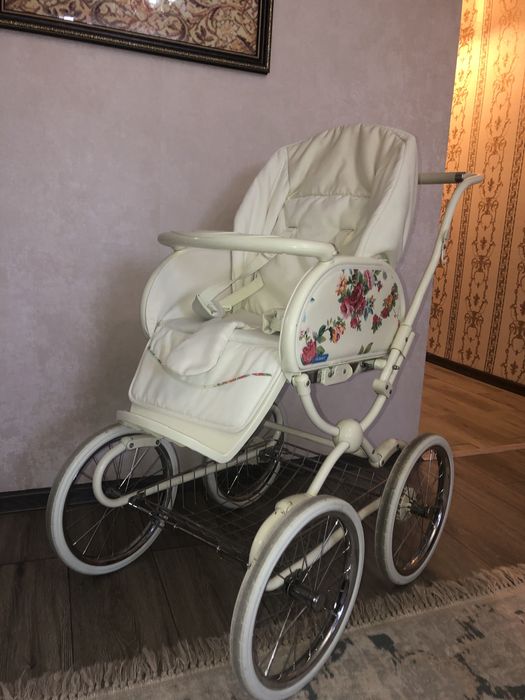 коляска Geoby в отличном состоянии