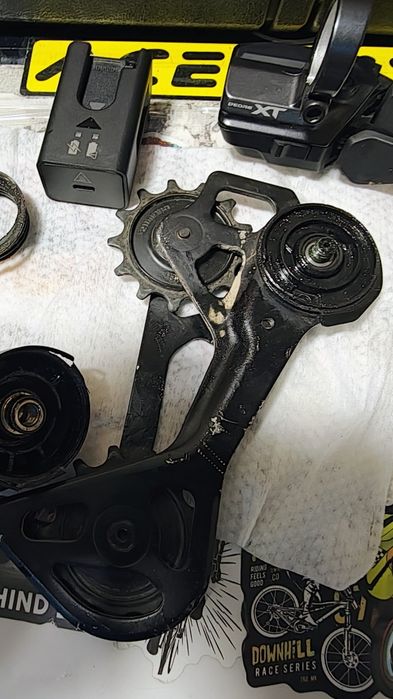 Shimano XT Di2 RD-M8250-SGS 12(счупен,и колче)