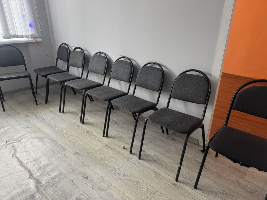 Продам стулья офисные