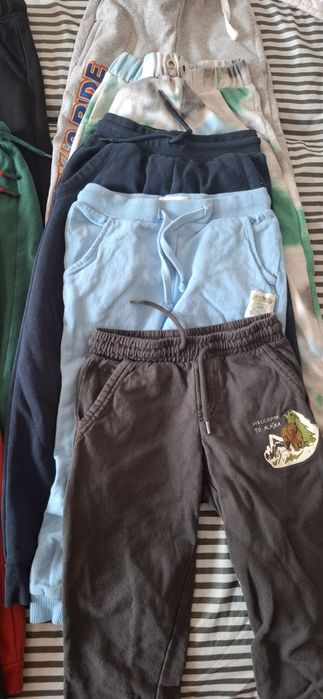 Pantaloni marimea 116,bluze si trening
