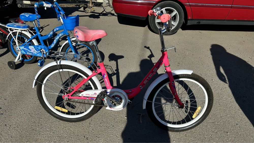 Продам велосипед для  девочки цвет розовый