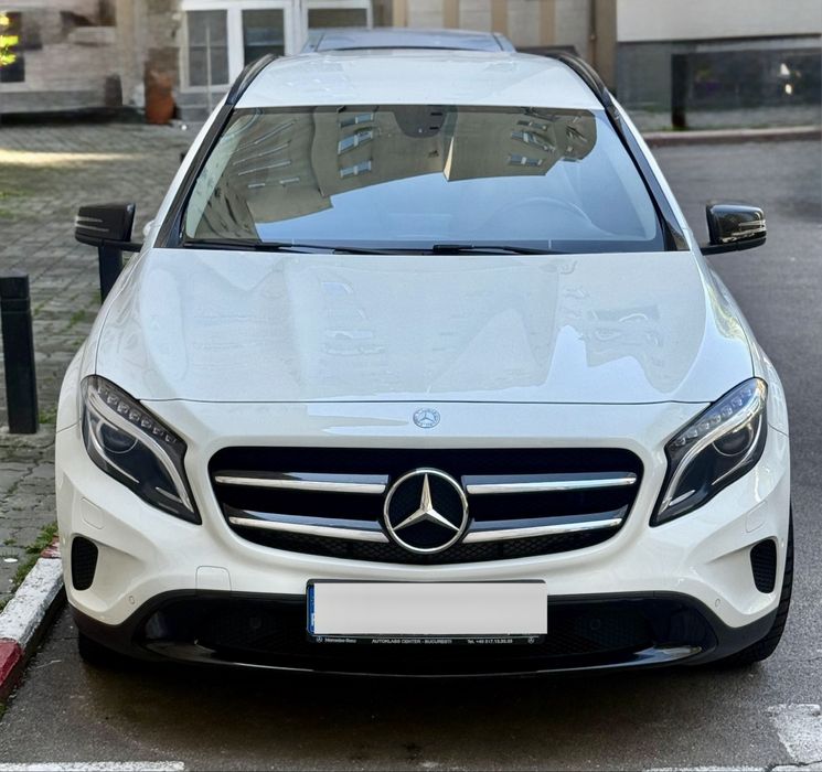 MERCEDES-BENZ GLA