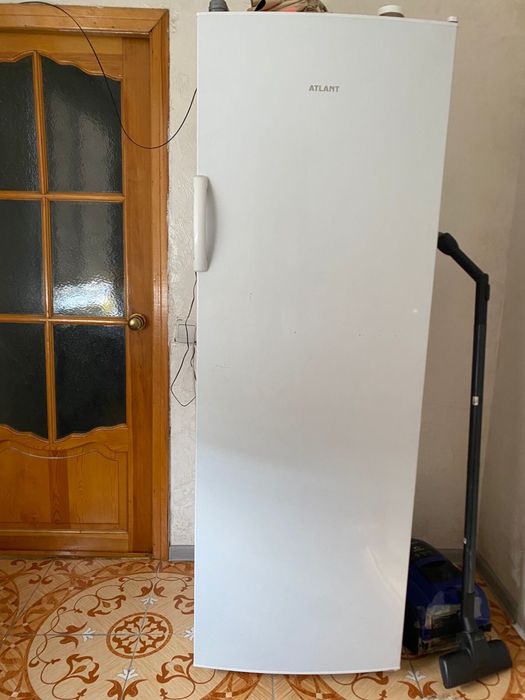 Продам морозильник