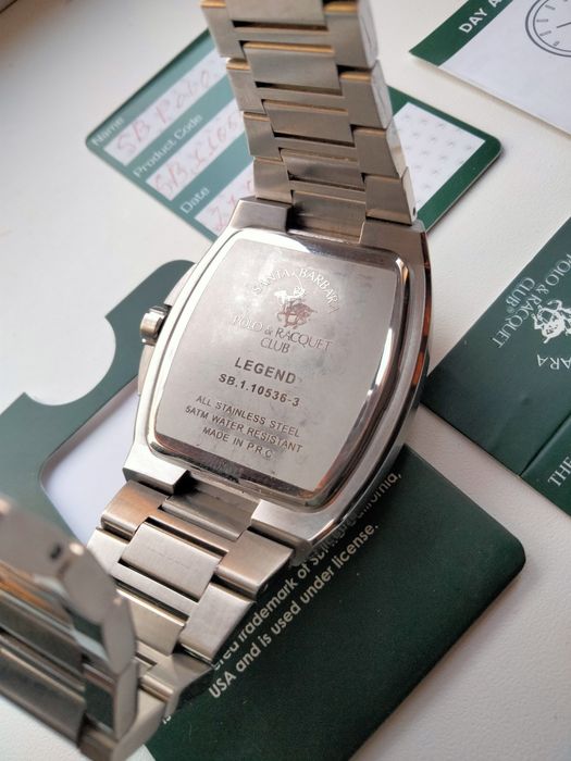 Часы наручные продам