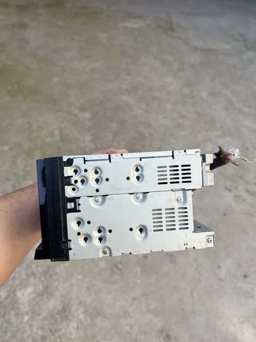 Pioner magnitafon ekran ishlamidi xolati ideal