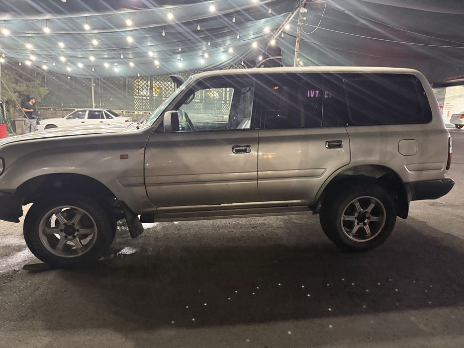 Toyota land cruser 80