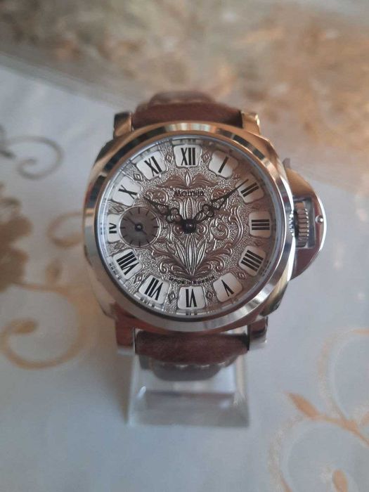 Продам часы Молния-PANERAI