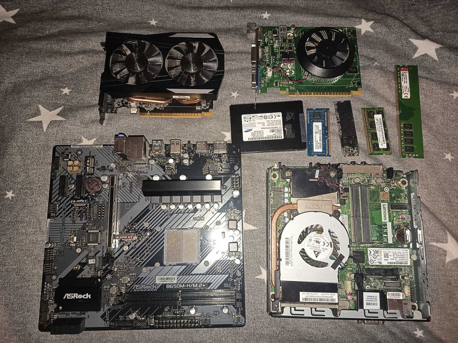 Lot de piese cu probleme, placa baza AM5 Asrock B650, GTX 1050 GTX 750, memorii ddr3 si ddr4, ssd uri, mini pc
