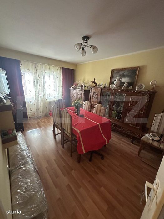Apartament de vanzare, cu 3 camere, 57 mp, zona Micro 17 — fotografia 1