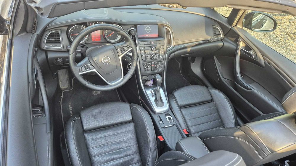Opel Cascada Cabrio 1.6 Turbo Benzină 170 CP • Automată • Piele • 120.
