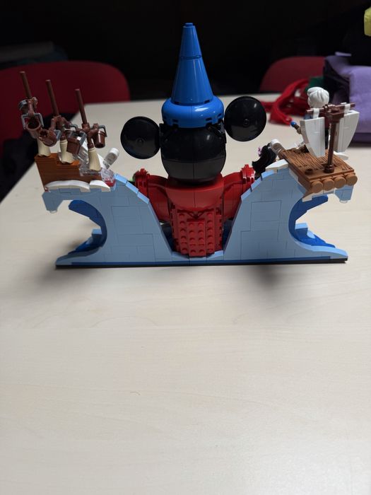 Lego Magic of Disney 21352