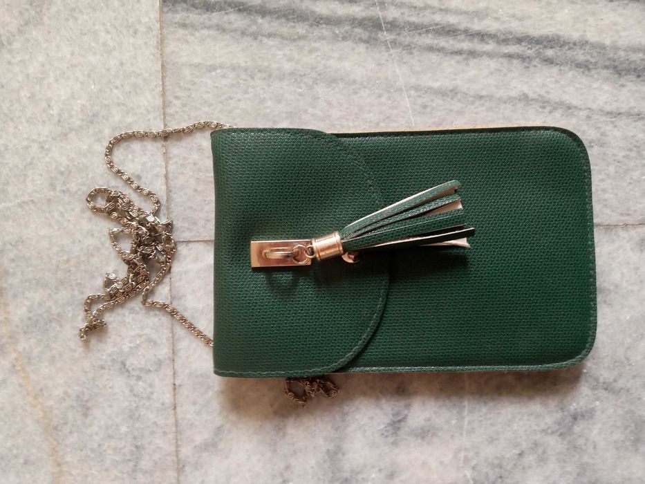 «Arzon» Turli hil sumkalar yahshi holatda donasi 30 ming