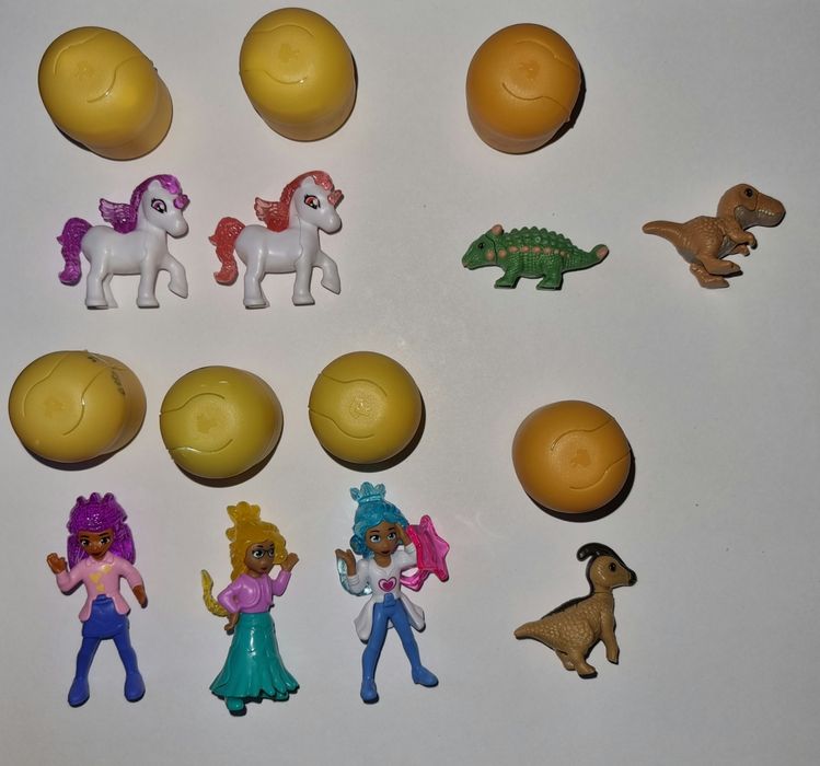 Фигурки киндер животные, бегемоты, марио и т.д