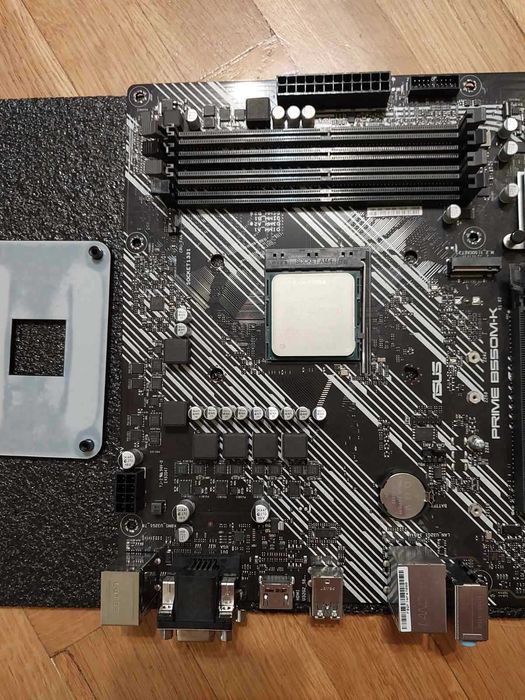 AMD Ryzen 7 3700X + Asus Prime B550M-K