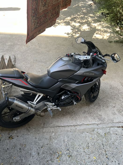 Cyclone 401 Original sportbike