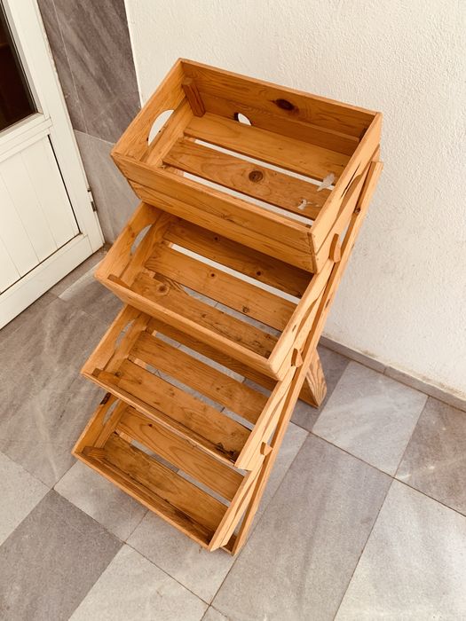 Винтидж етажерка-рафтове за съхранение