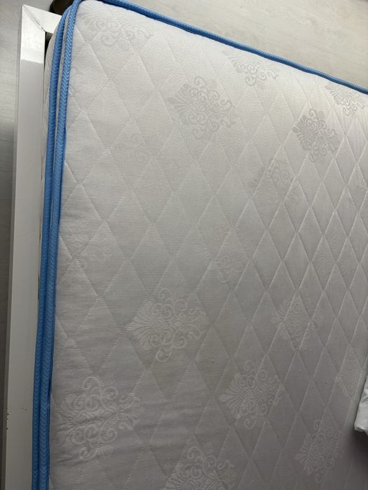 МАТРАК 180/200 с вградена подматрачна рамка