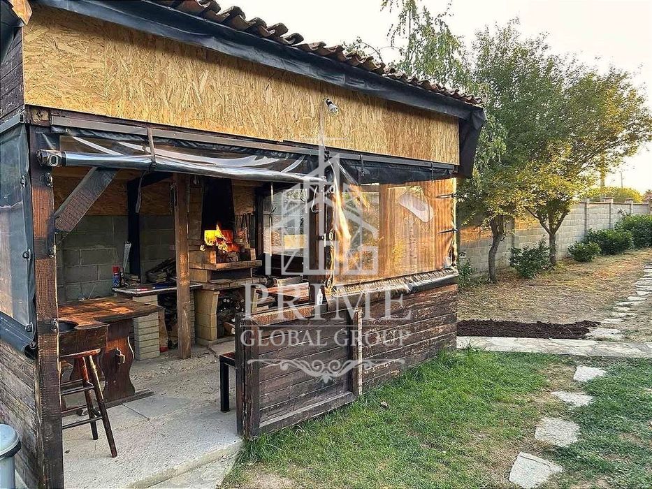 Къща в обл.Варна, с.Юнец