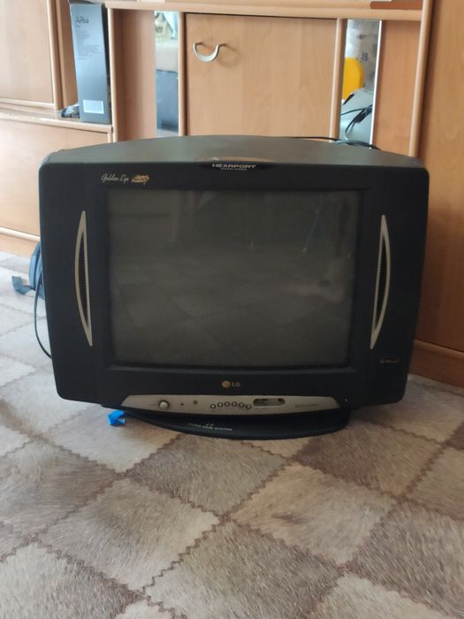 Продам телевизор